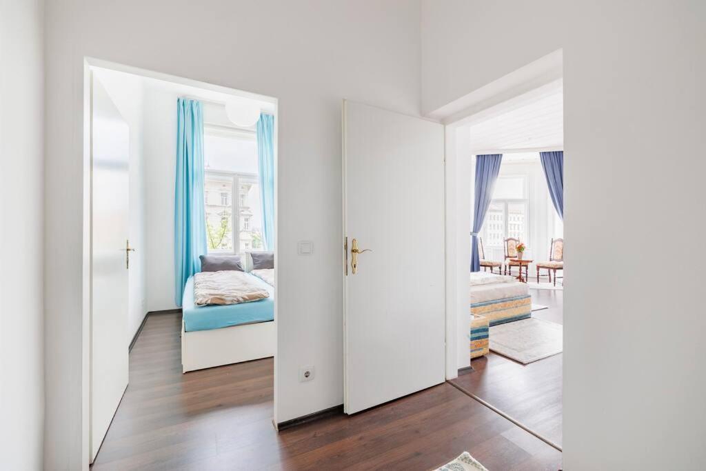 Charming Spacious Apartment Bécs Kültér fotó
