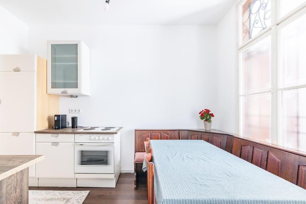 Charming Spacious Apartment Bécs Kültér fotó