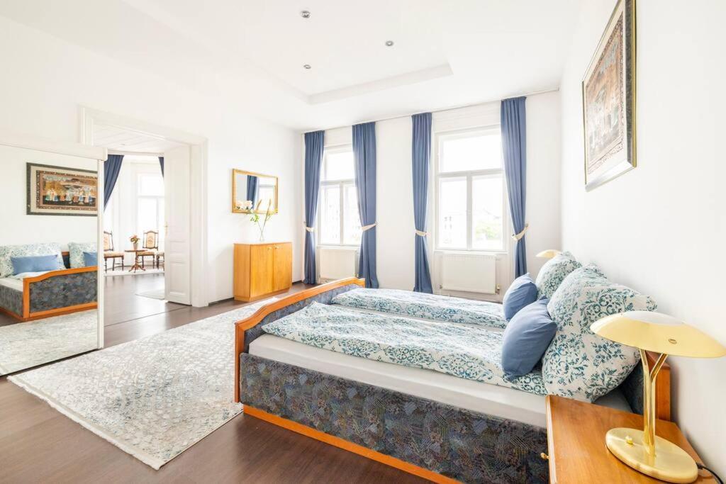 Charming Spacious Apartment Bécs Kültér fotó
